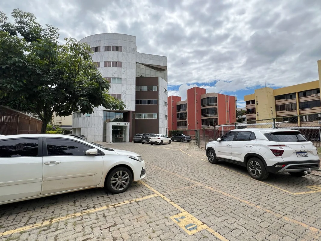 Apartamento nascente, com vista livre , 45 metros , 2 quartos com armarios , bem...