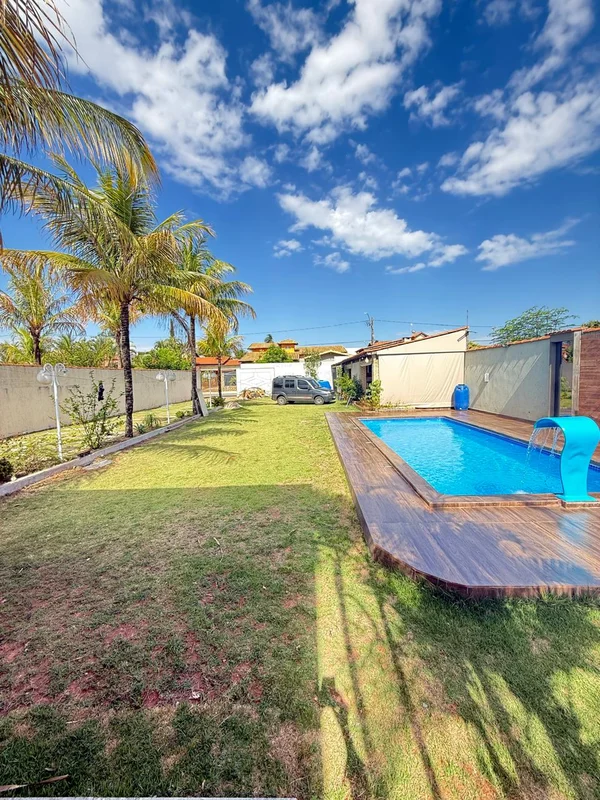  EXCELENTE CASA EM VICENTE PIRES – RUA 08 Conforto, espaço e sofisticação em um ...