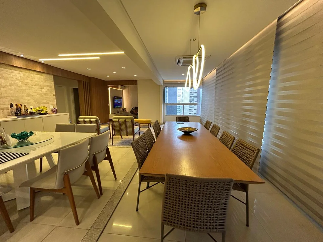 Descubra um apartamento de alto padrão na Rua T 30, no SETOR BUENO, Goiânia. Com...