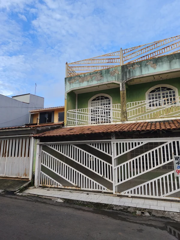 Excelente Localização Excelente Oportunidade Desocupado 03 quartos sendo 01 suít...