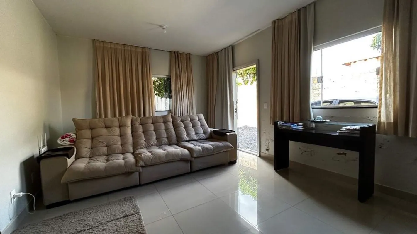  Condomínio Asa Branca.?? Dados do imóvel:. Terreno: 530 m² . Área construída ap...