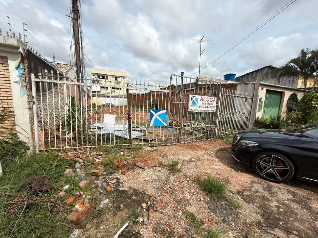 A Imobiliária Brasília aluga bom Lote de 340 metros quadrados na QND 29Informaçõ...