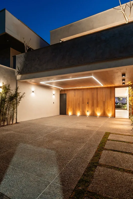 ? Sobrado – Jardim América ??? Detalhes do imóvel:•Terreno: 252 m² | Construção:...
