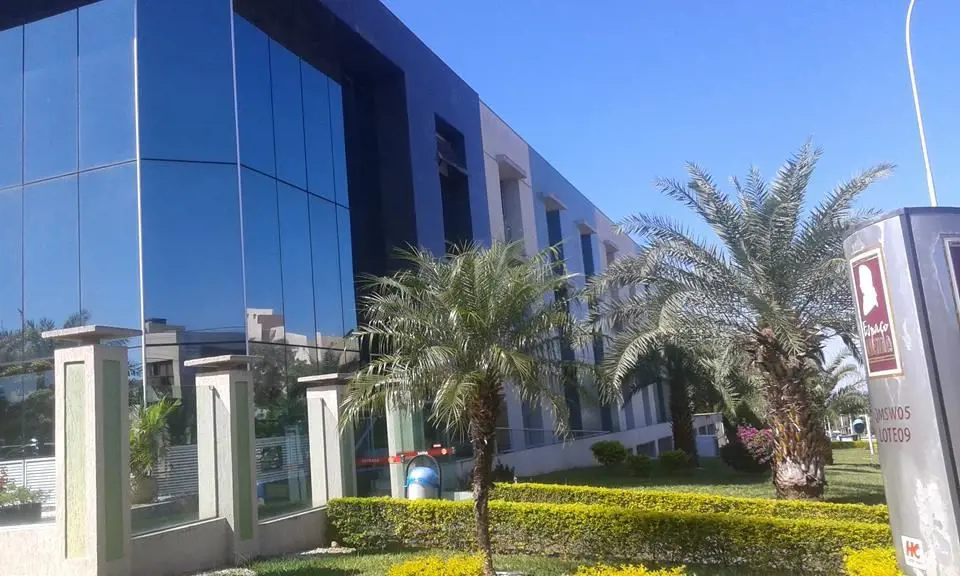 Lettieri aluga: Excelente Kit mobiliada, no Residencial Espaço Viena, Ótima loca...