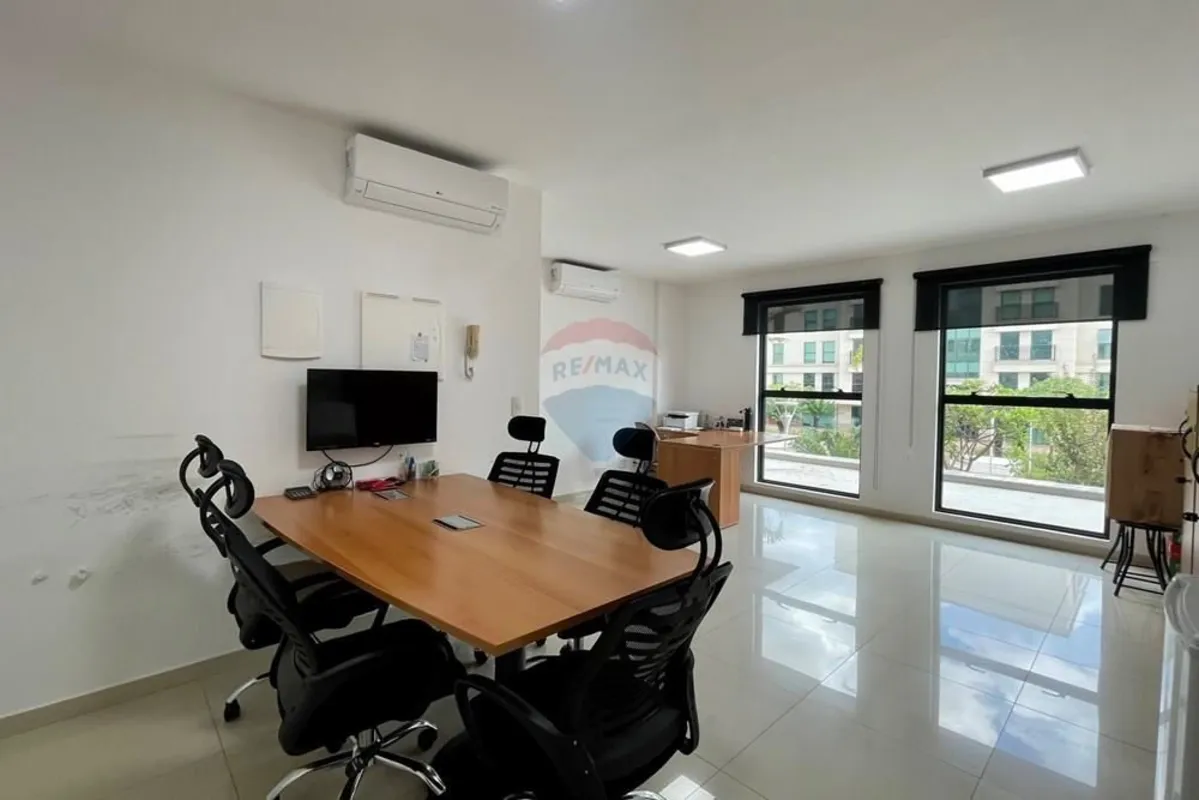 Sua Empresa no Coração de Brasília: Sala Exclusiva no The UnionApresentamos uma ...