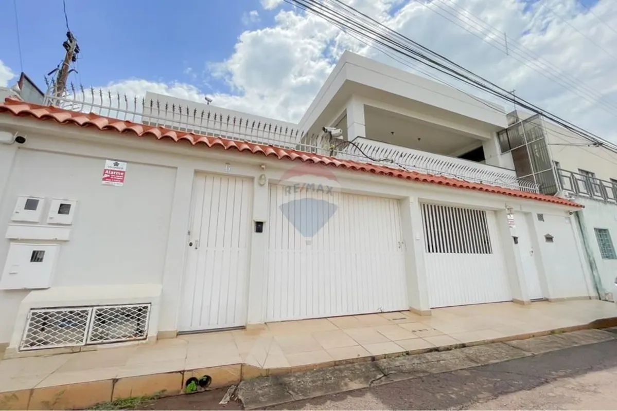 Sobrado para Locação Vila Planalto (Rua 05)110m² de área privativa, bem distribu...