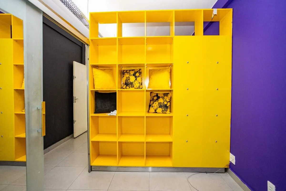 Excelente oportunidade para quem busca um espaço comercial pronto para uso, em l...