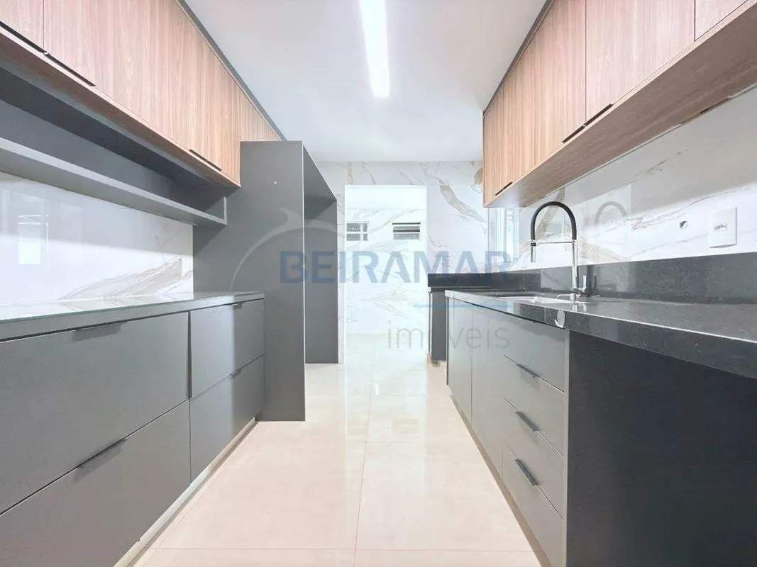 Casa de 3 Suítes com Piscina Aquecida e Energia Fotovoltaica - Condomínio Jardim...
