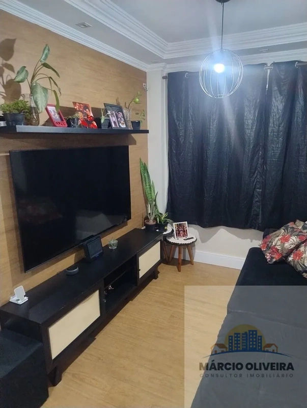 Vendo Excelente apt de 2 qtos com armários , cozinha com armários, banheiro com ...