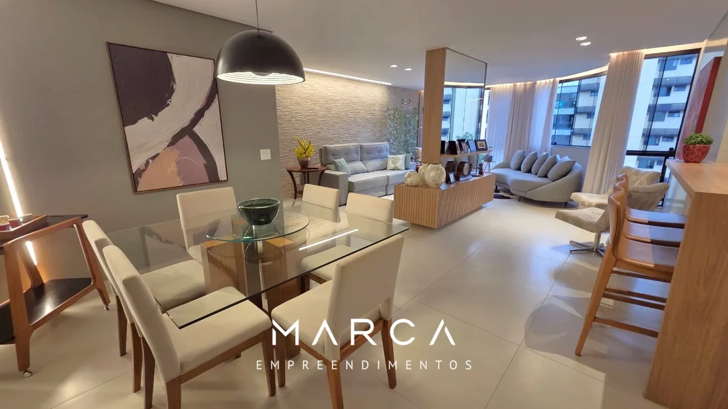 Apartamento de Canto! Terceiro andar!Venha se encantar com este maravilhoso apar...