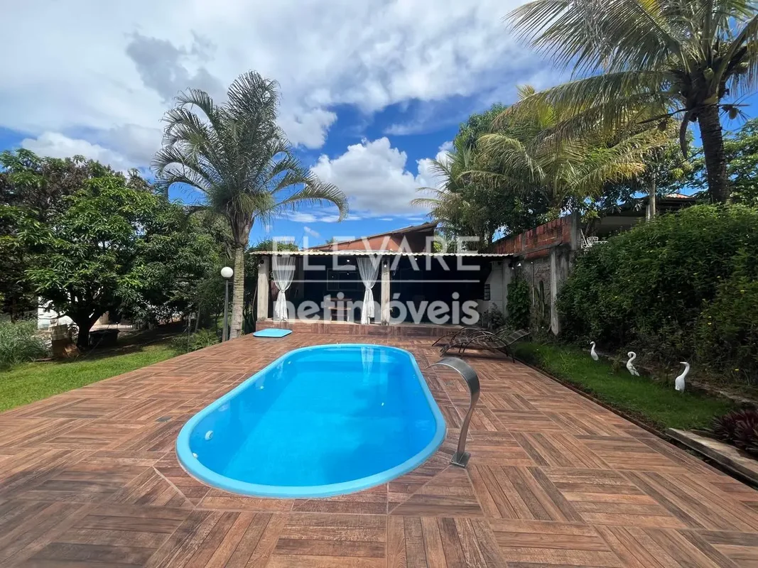 Casa aconchegante localizada em Arniqueiras em um terreno amplo de 2000 m² excel...