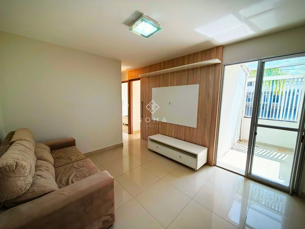 ESPECIFICAÇÕES DO APARTAMENTO:- Sala ampla com painel de TV e rack- Varanda com ...