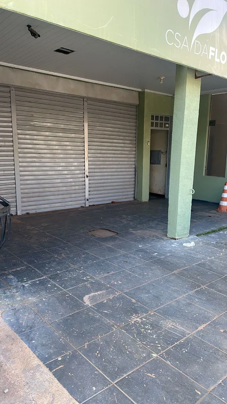 Loja de 140m² para aluguel em uma localização estratégica na QS 5 Praça Águas Cl...