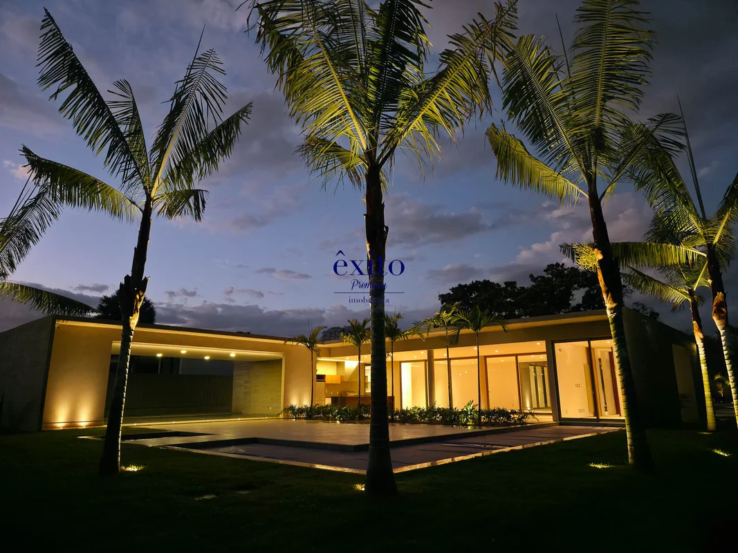 Lago Sul, SHIS QI 15. Excepcional casa à venda!Casa nova, moderna, térrea e com ...