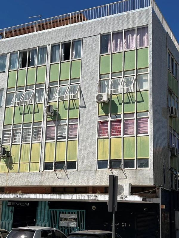 Vendo Apartamento de 3 quartos no centro de Brasília ótimo preço !3 quartos 2 ba...