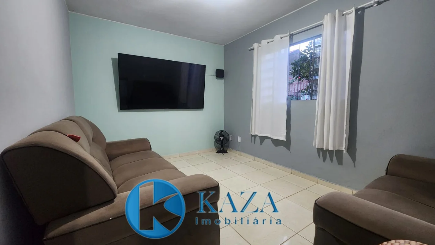 A casa fica na última quadra da Etapa D, de frente ao Barra Beach, paradas de ôn...