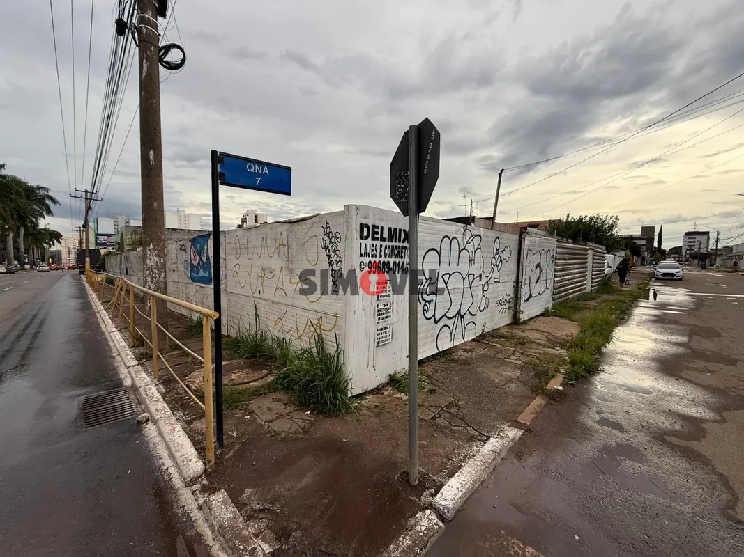 Lote de 450m², a 550m do Metrô, QNA 7, à venda por R$: 2.450.000 e Aceita Financ...