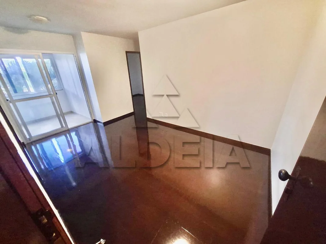 Ed. Maiorca - Vista livre e arborizada!!!Localizado no primeiro andar.Apartament...