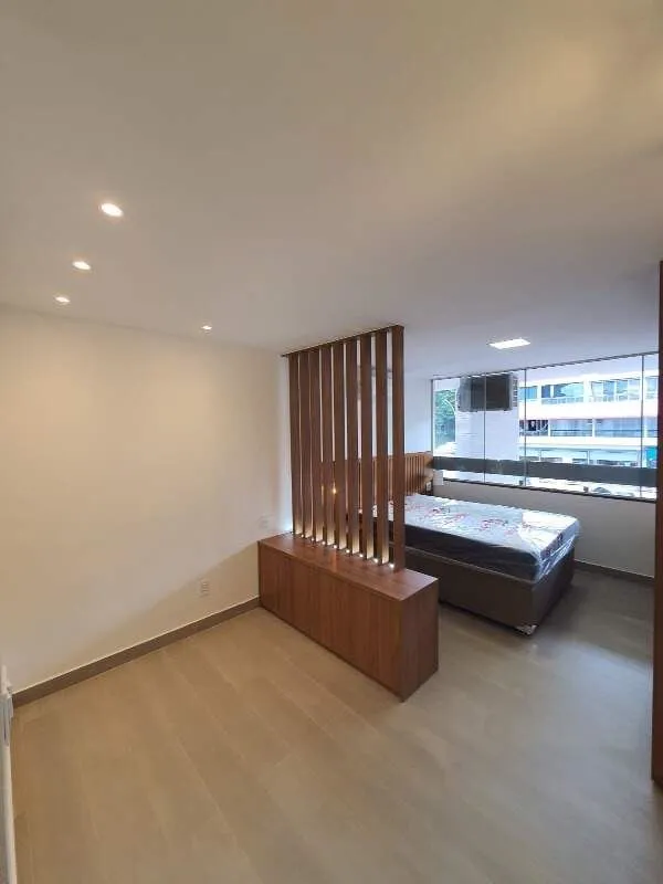 Alugo apartamento de 1 quarto mobiliado - SCLN Q. 413Apartamento em ótima locali...