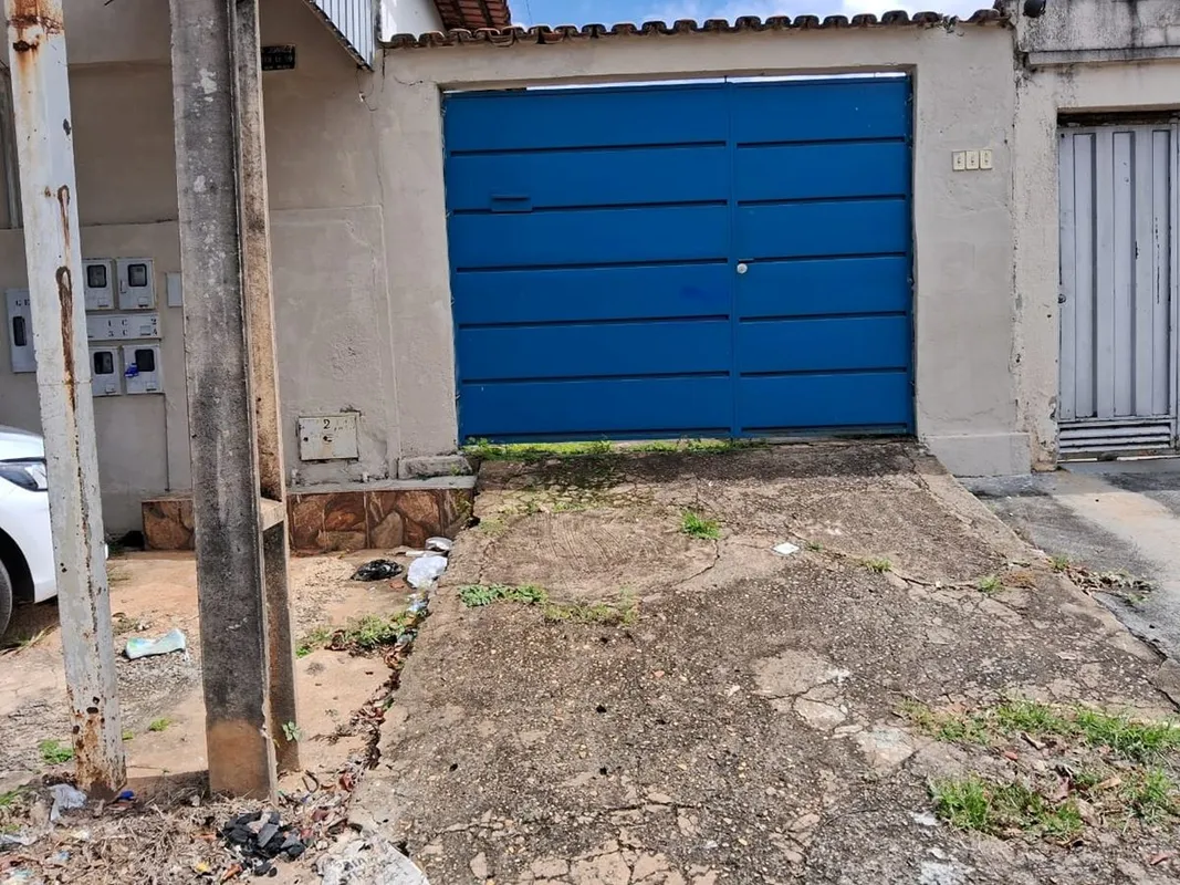 Obs: Só para homens 01 Alpendre01 Sala01 Banheiro social02 quartos01 Copa01 Cozi...