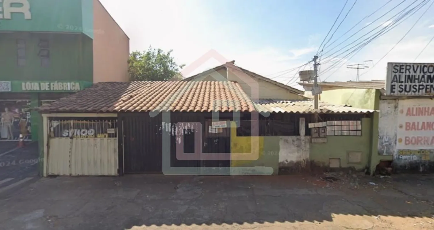 Oportunidade Dupla no Setor Norte Ferroviário ? Casa + Barracão! Procurando um i...