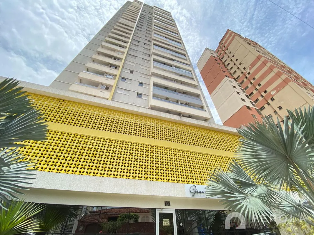 Apartamento com dois quartos sendo uma suíte, banheiro social, sala para dois am...