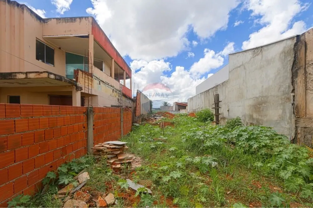 OPORTUNIDADE NA RUA 03B 270m² Excelente lote de 270m² localizado na Rua 03B, ide...