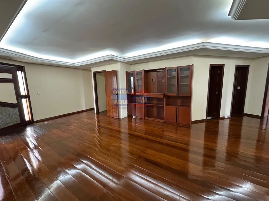 APARTAMENTO PARA LOCAÇÃO ALTO PADRÃO TAGUATINGA SUL Endereço: QSD 23 Lote 31 Apt...