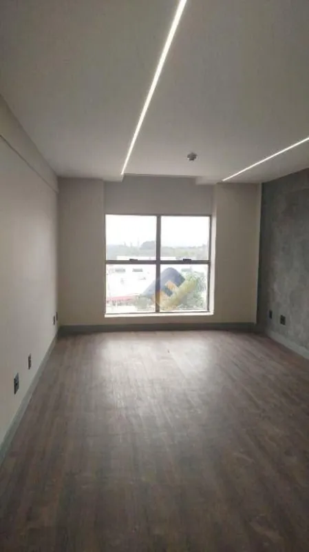 Excelente Oportunidade! Sala com 27 metros quadrados, totalmente reformada, pron...