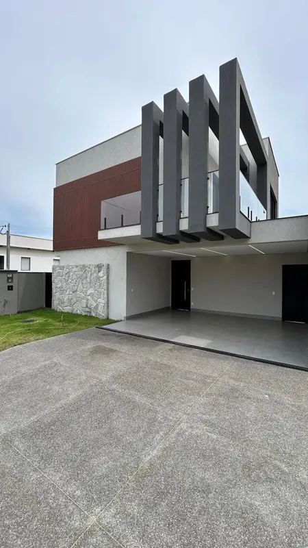 Sofisticação, imponência e integração em um projeto moderno, com ambientes amplo...