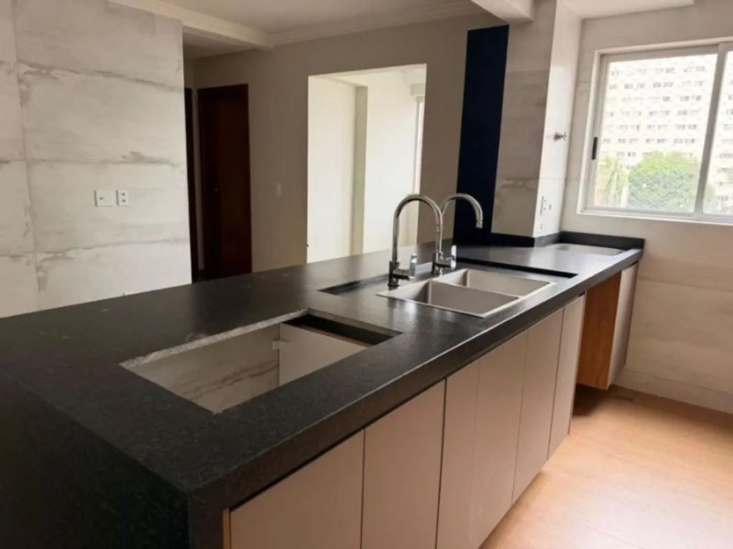 APARTAMENTO VENDA / LOCAÇÃO RESIDENCIAL BLUE MOONLocalização super privilegiada:...