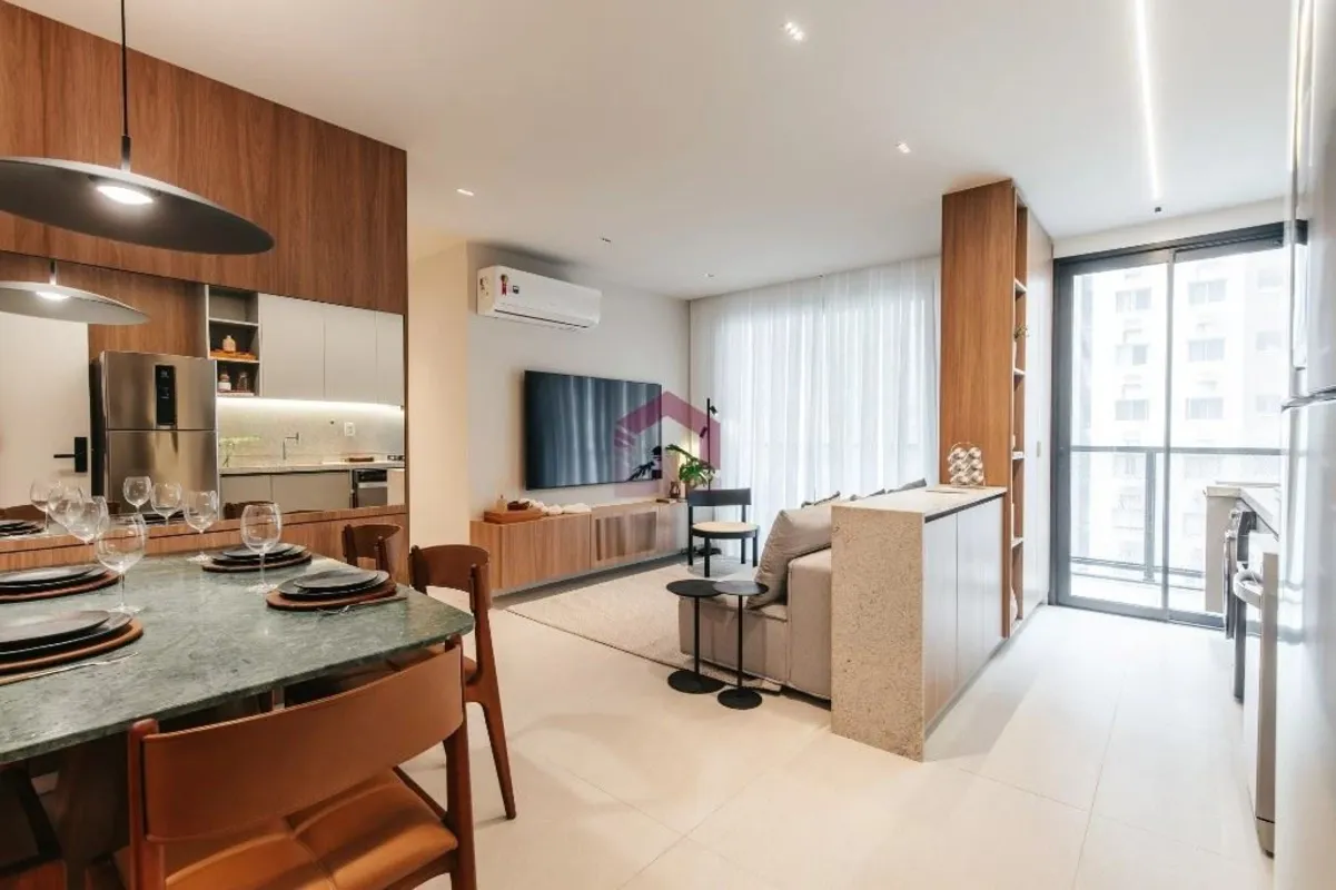 Fernandes & Coelho Imóveis apresenta excelente apartamento no Eleva 25, em Águas...