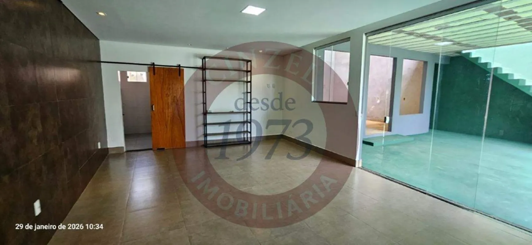 CINZEL IMOBILIÁRIA A MAIS DE 50 ANOS NO MERCADO, ALUGA CASA LATERAL EM ARNIQUEIR...