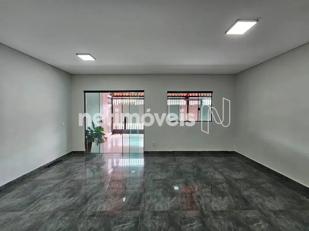 Casa 03 quartos com suíte – Garagem para 03 carros – Taguatinga QNL 17 Casa 03 q...