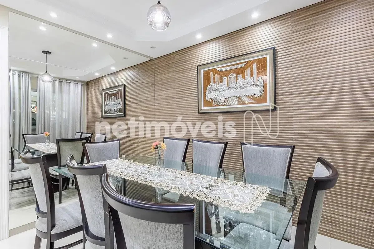 Casa 04 quartos com suíte em Samambaia Norte – 03 pavimentos, varanda e espaço g...