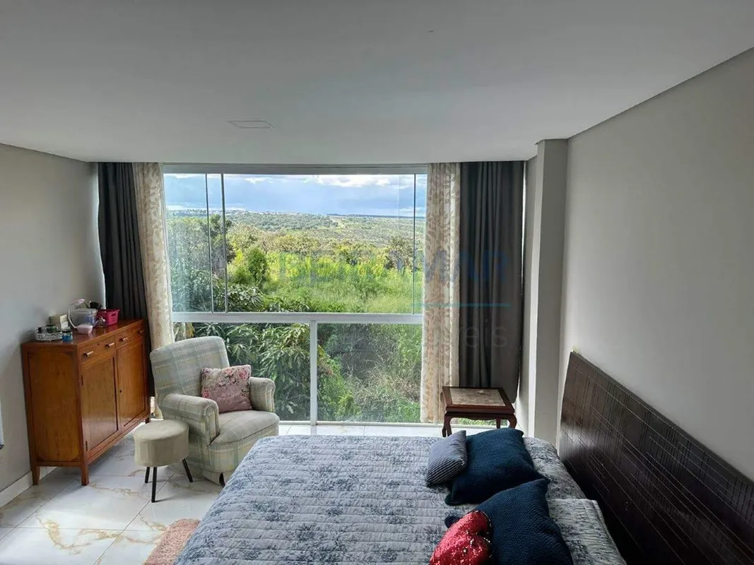 Sobrado de 3 Quartos com 2 Suítes e Vista Panorâmica para Aluguel no Altiplano L...