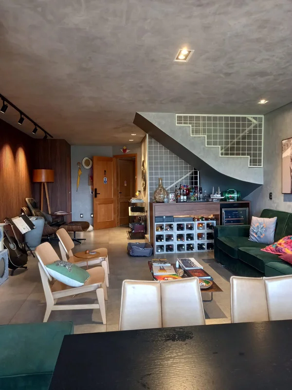 Cobertura Duplex Contemporânea Arquitetura - Projeto e execução: Spotstudio 4 Qu...