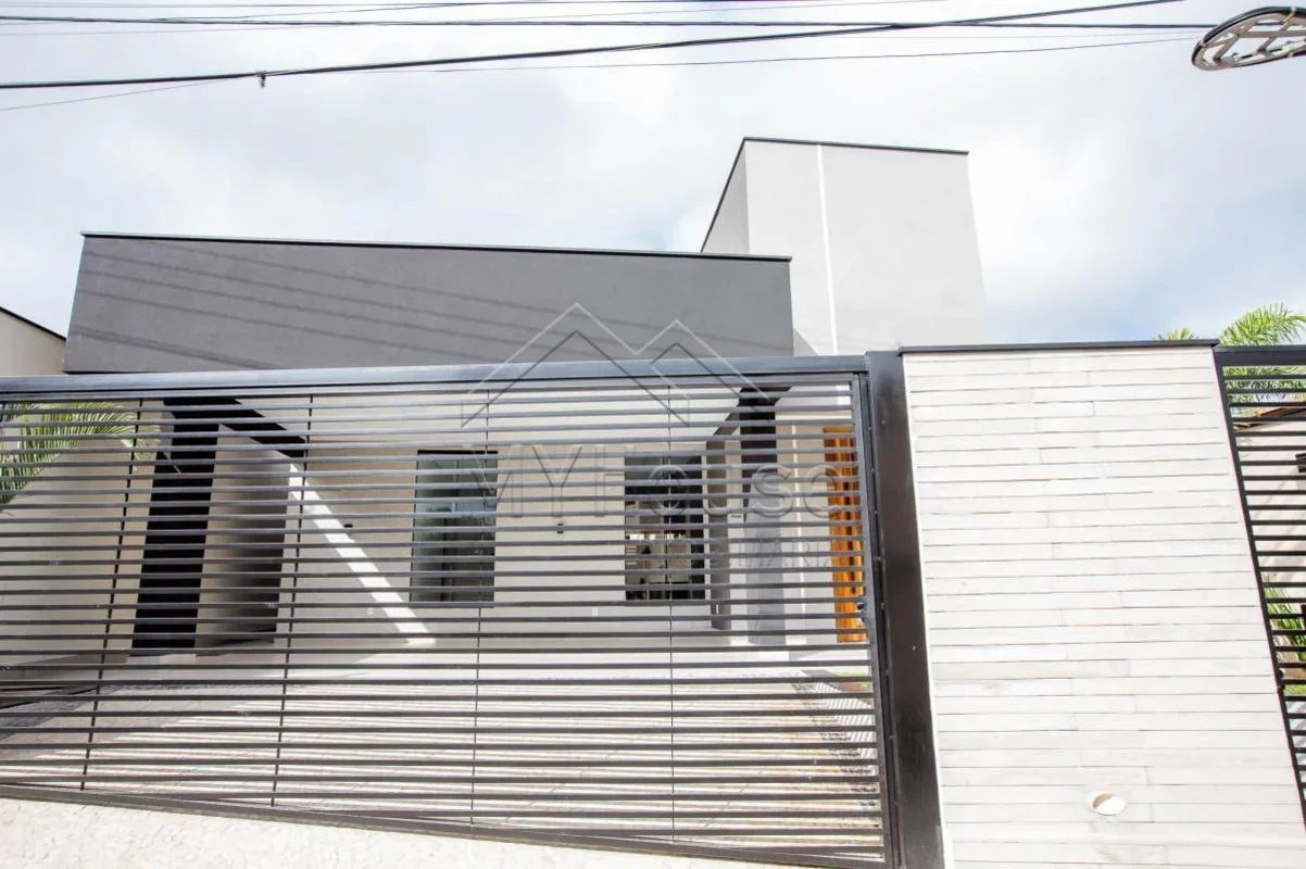 CASA 3 SUÍTES 190M² ALTO PADRÃO VARANDA GOURMET DFCASA TÉRREA ALTO PADRÃO À VEND...