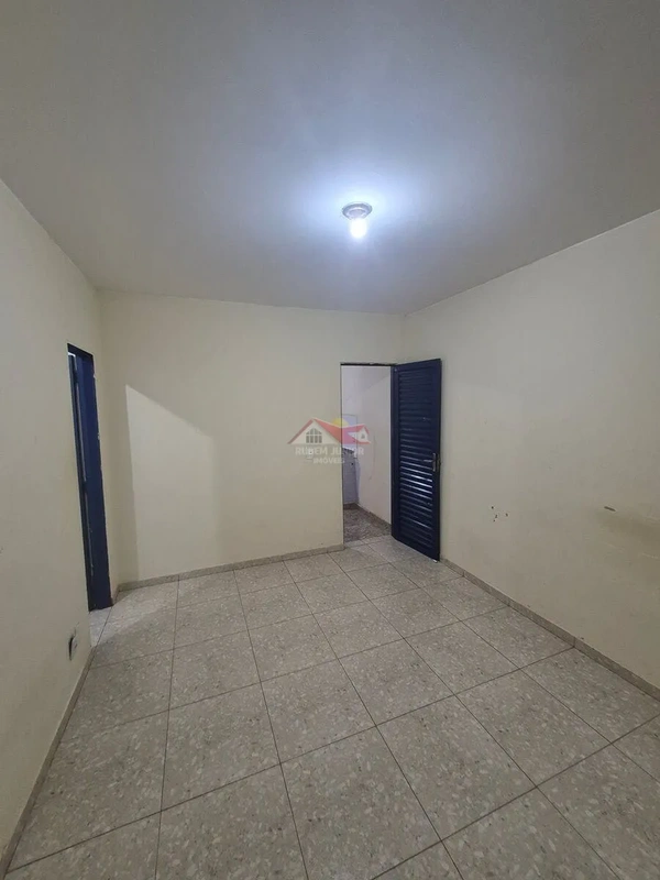 ALUGA-SE APARTAMENTO – SÃO SEBASTIÃO/DFLocalizado no Bairro São José (Quadra 42,...