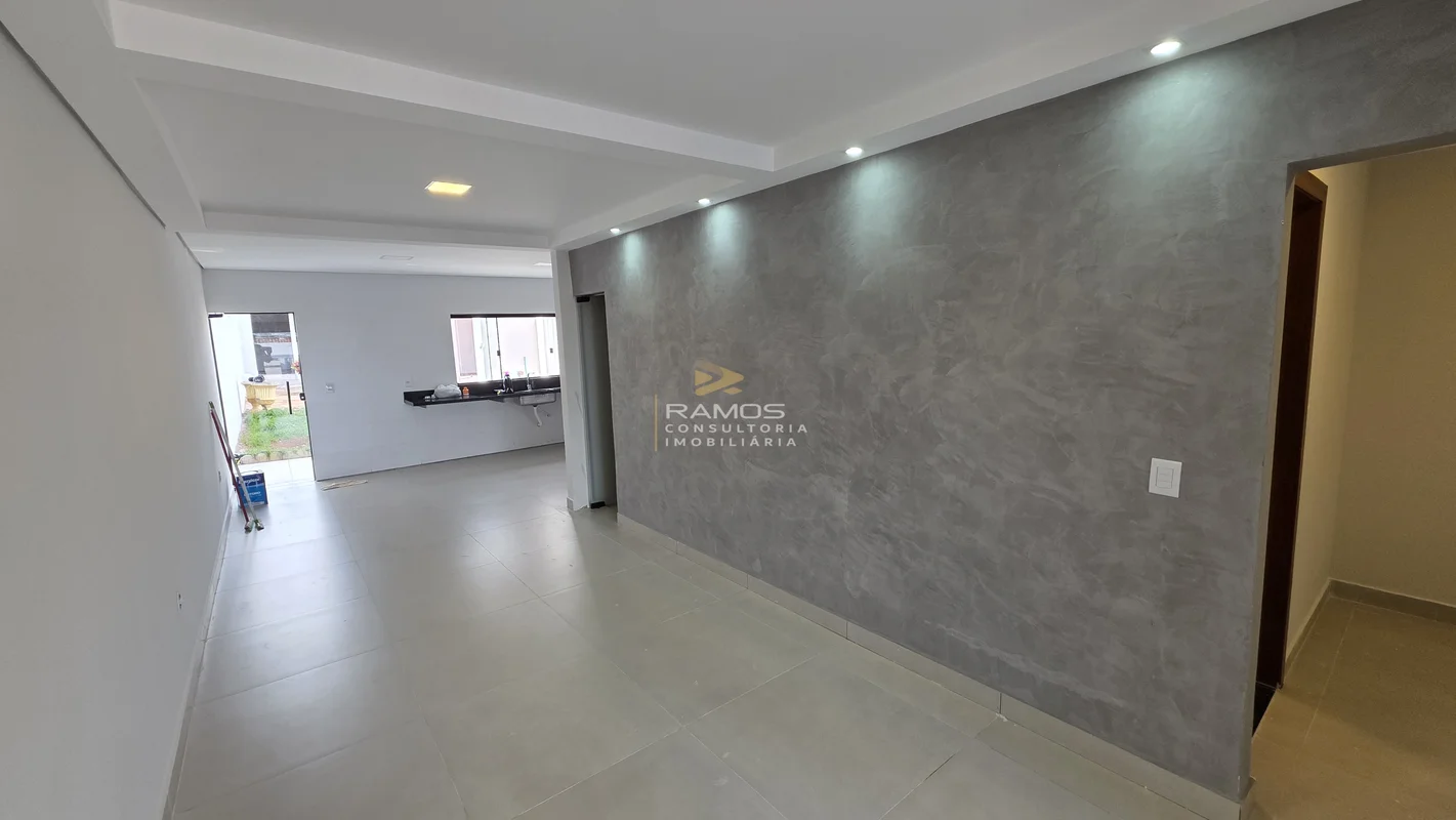 Casa recém reformada| 3 Quartos/ Suíte | 2 Vagas | Área privativa: 274,00 m2 | T...