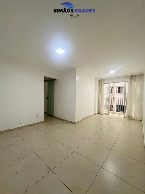 Apartamento distribuído em sala dois ambientes, varanda, cozinha com armários pl...