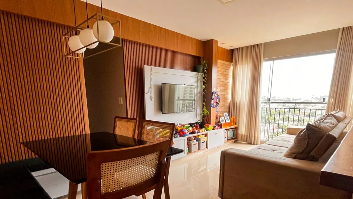 Apartamento de 72m² com 03 quartos, sendo 01 suíte, recém-reformado.Localizado e...