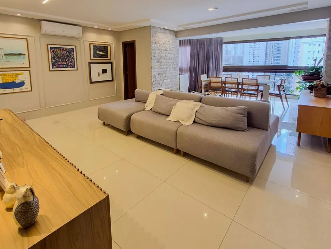 Apartamento de 149m², com 03 suítes, escritório, lavanderia, cozinha e ambientes...