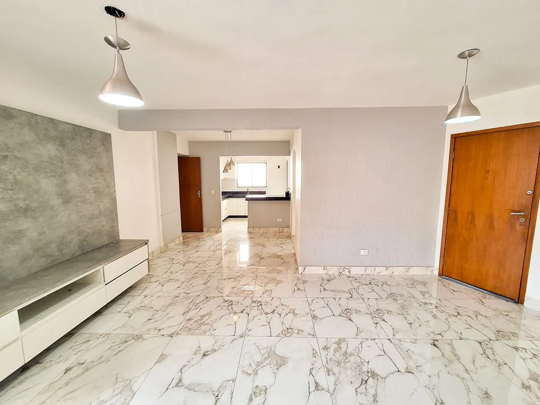Apartamento de 104 m² com 03 quartos, sendo 01 suíte, sala ampla para 02 ambient...