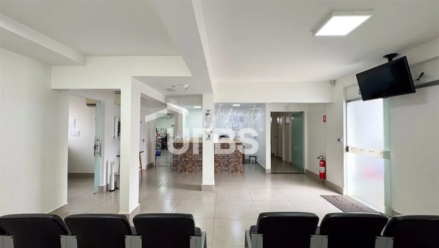 COD U-0030038 - Casa comercia de esquina ( laboratório consolidado )- 470m2 Area...