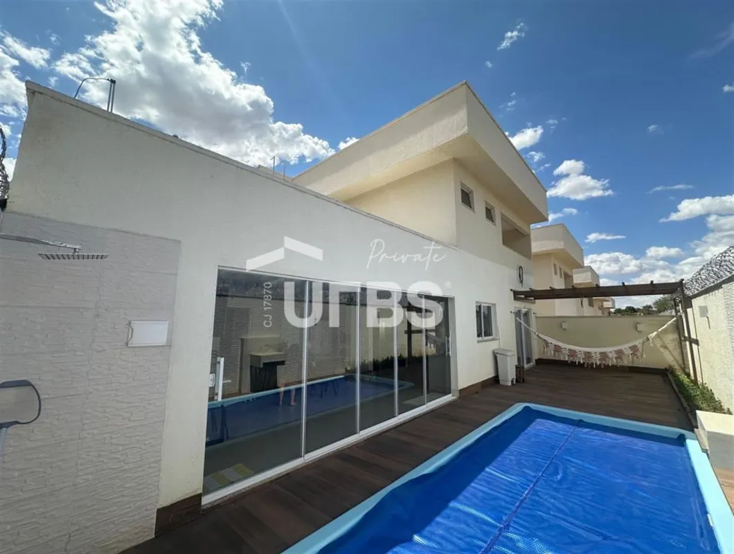 COD U-0029849 - obrado em condomínio fechado, somente 10 casas, Aparecida de Goi...