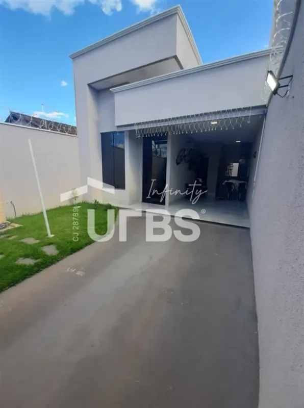 COD U-0026766 - Casa, 3/4, 1 Suítes, 123m² construídos e 183m² de lote , Setor J...