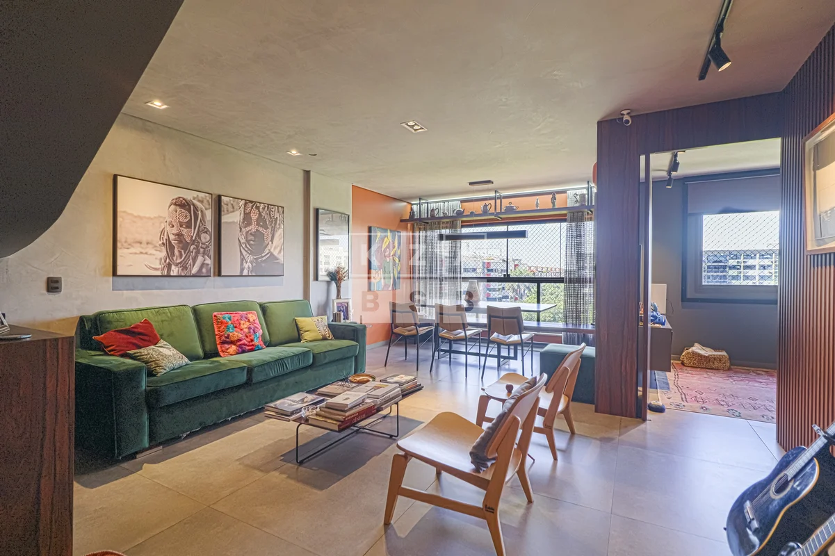 Existem coberturas…e existem aquelas que parecem um refúgio suspenso no meio do ...