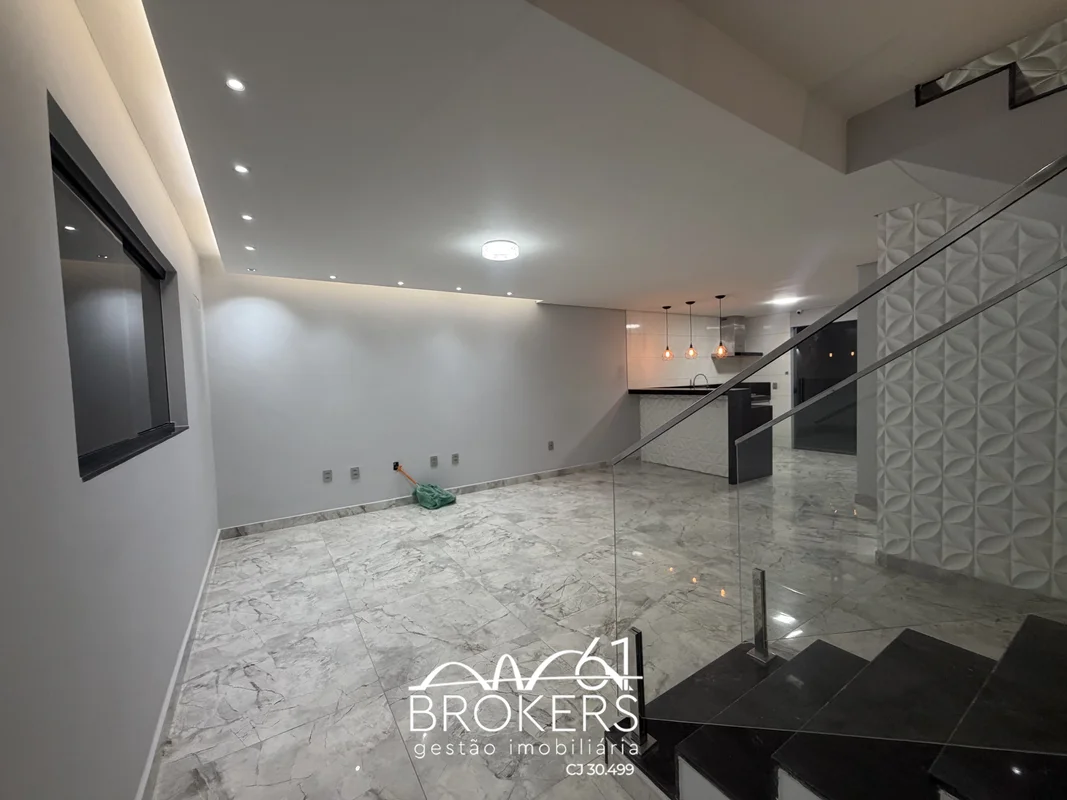 Sobrado de 03 Quartos - Imóvel ideal para quem valoriza praticidade, conforto e ...