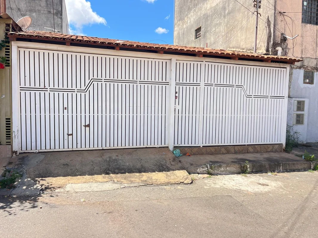 ?? OPORTUNIDADE IMPERDÍVEL EM SANTA MARIA SUL ???? Vende-se Linda Casa – QR 201 ...